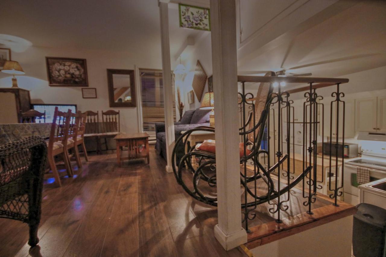 Vieille Maison Rustique Espace Interessant Québec Eksteriør bilde